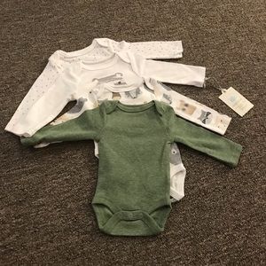 Newborn onesies set of 4 long sleeve NWT Target